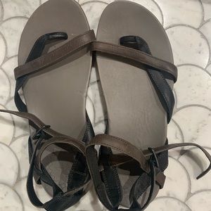 Black Leather Juniper Chacos - never worn